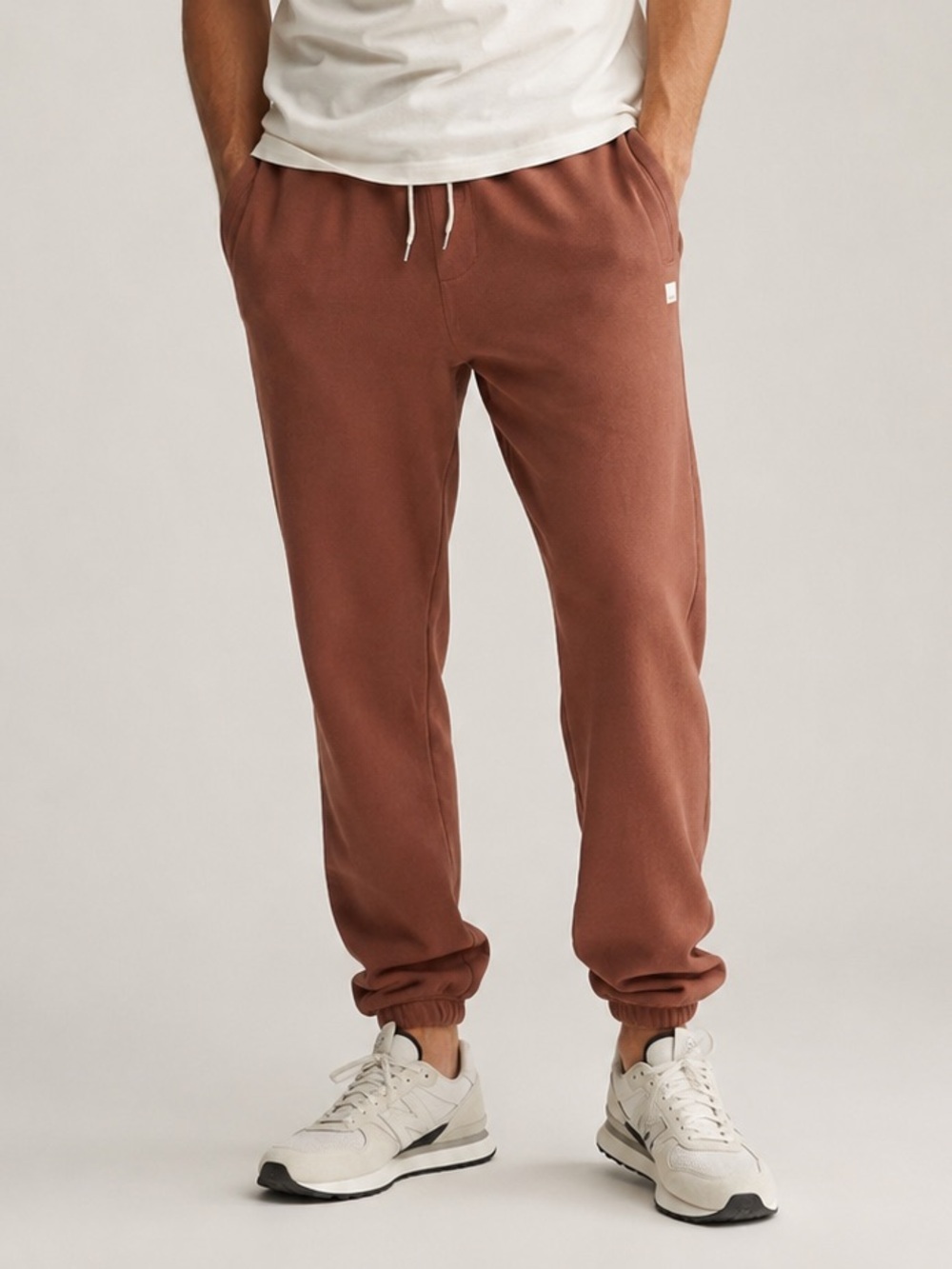 Vuori Seaside Sweatpant in Sable Size XL